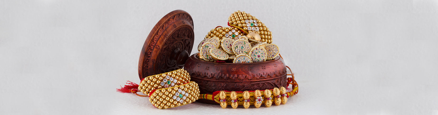 How to Properly Store Your Jewelry - Kandere