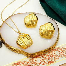 Load image into Gallery viewer, Irregular Pattern Necklace Set
