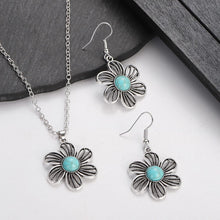 Load image into Gallery viewer, Bohemian Vintage Hollow Flower Necklace Set

