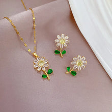 Load image into Gallery viewer, Green Leaf Flower Necklace Set
