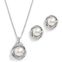 Load image into Gallery viewer, Minimalist Pearl Pendant Necklace Set
