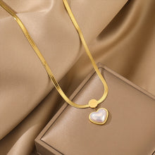 Load image into Gallery viewer, Gold Plated Pearl Heart Necklace