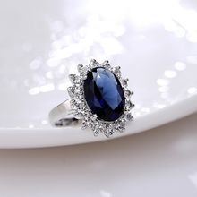 Load image into Gallery viewer, Flower shaped Oval Sapphire Rings