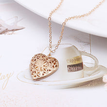 Load image into Gallery viewer, Peach Heart Love Chain Necklace