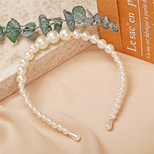 Load image into Gallery viewer, Simple Pearls Hairbands