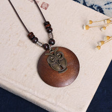 Load image into Gallery viewer, Ethnic Round Wooden Leaf Necklace Sale