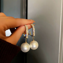 Load image into Gallery viewer, Crystal Pearl Temperament Earrings