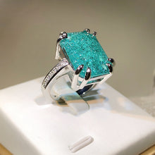 Load image into Gallery viewer, Emerald Gemstone Ring