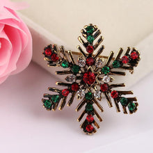 Load image into Gallery viewer, Christmas Snowflake Brooches (7122856935618)